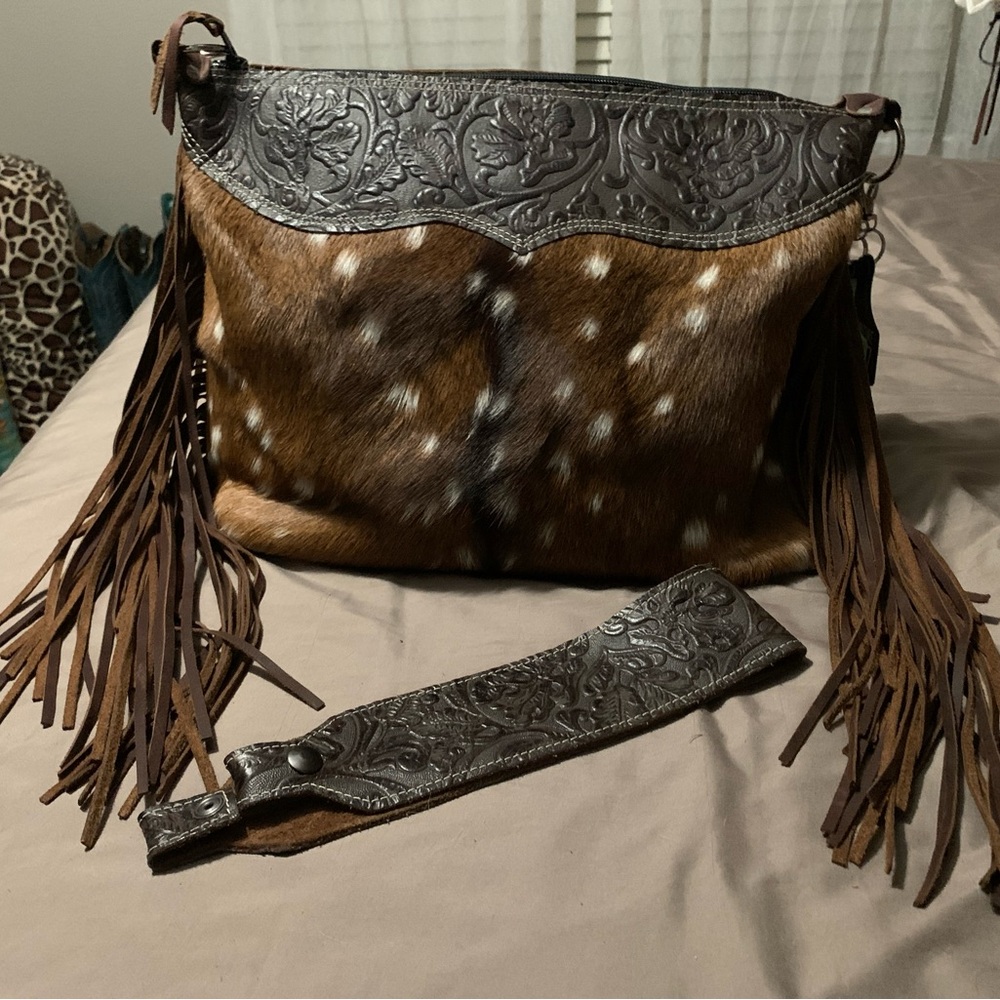 Holy Cow Couture Designer - Axis